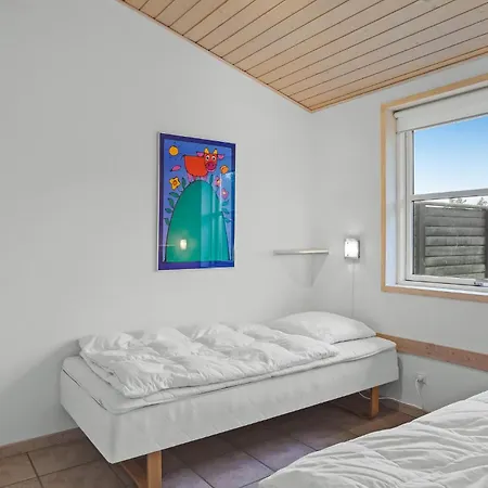 2 Bedroom Beautiful In 別荘 *