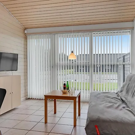 2 Bedroom Beautiful In *