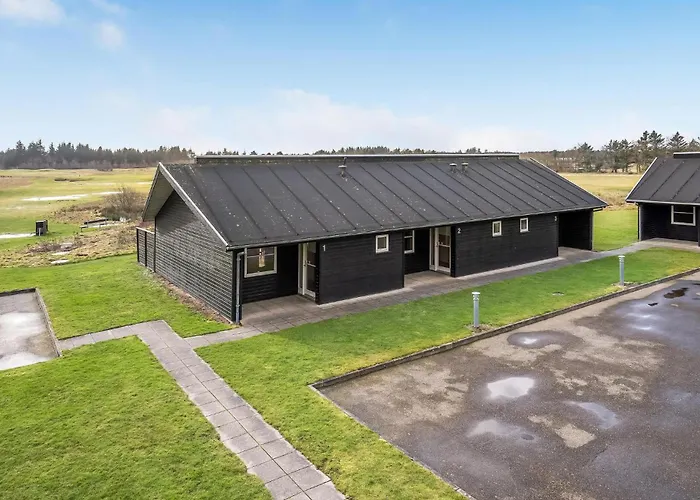 Feriehus 2 Bedroom Beautiful In *